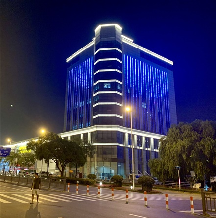 扬州市扬子江路亮化工程
