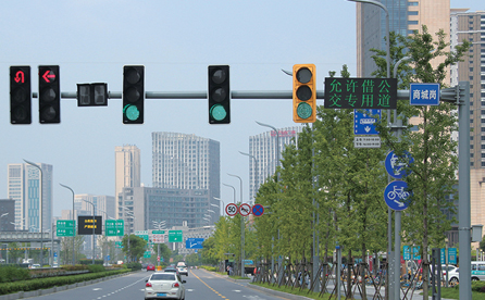 交通信号灯为什么要用“红色”来表示停？